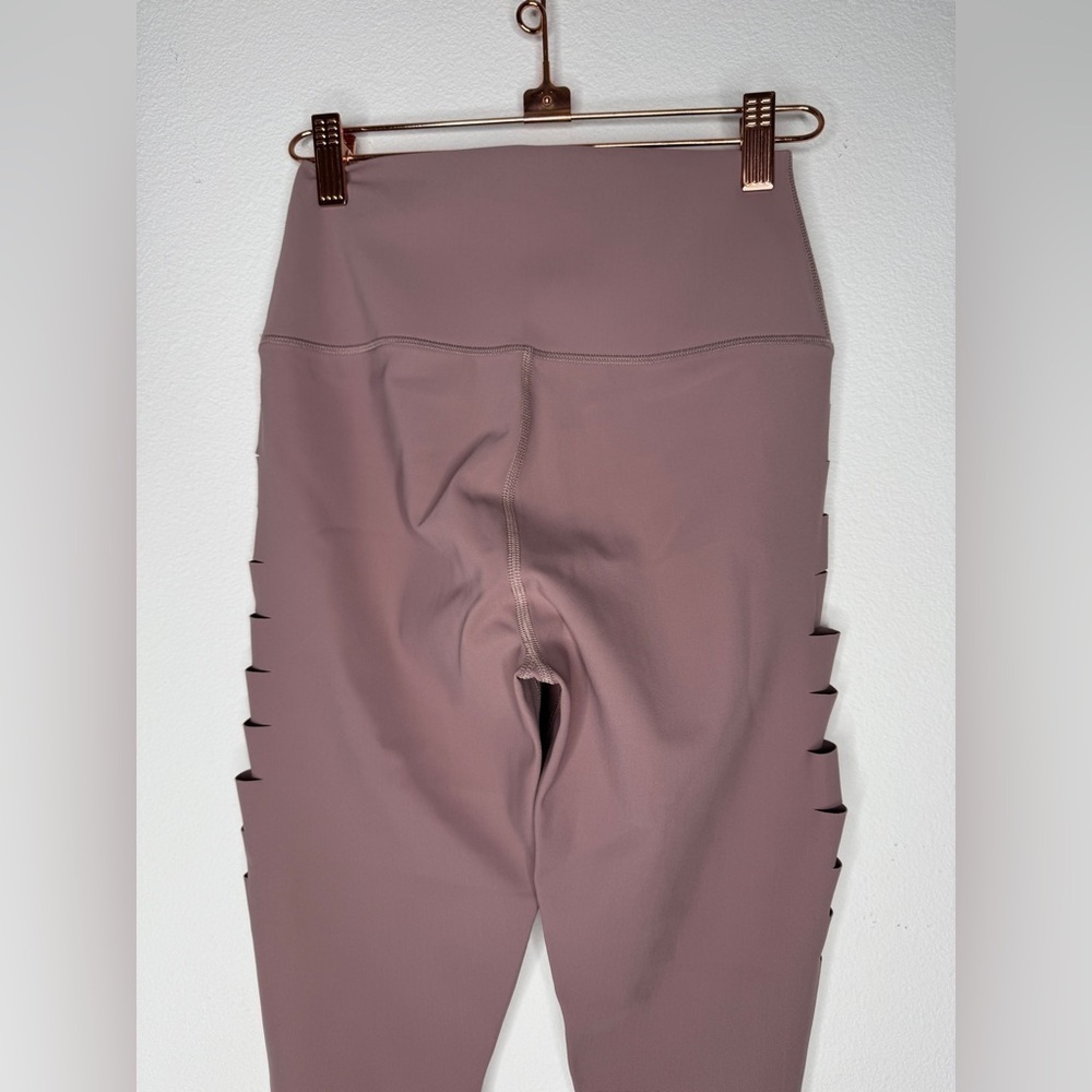 NWOT ALO YOGA High Waist Slice Capri Leggings for Yoga Pants SMALL - Picture 7 of 9